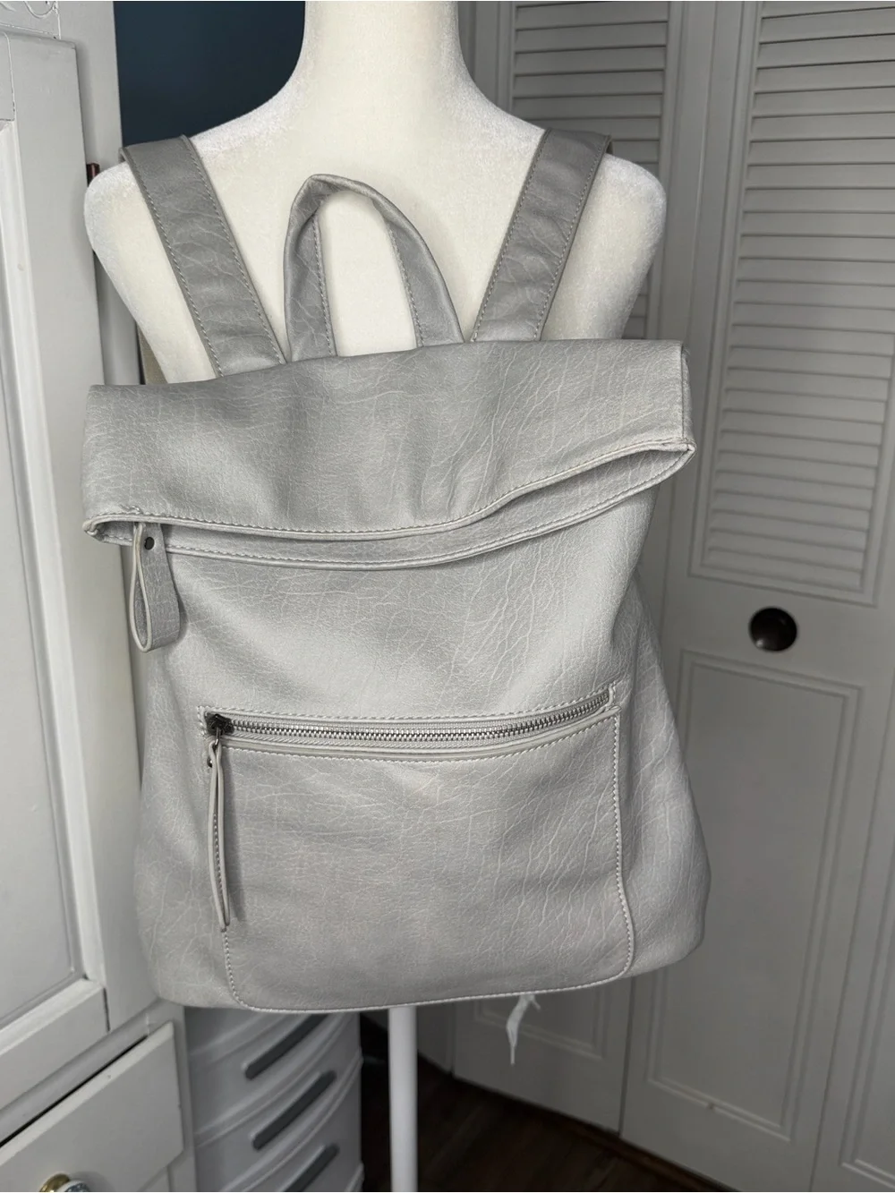 Urban Expressions sleek fold